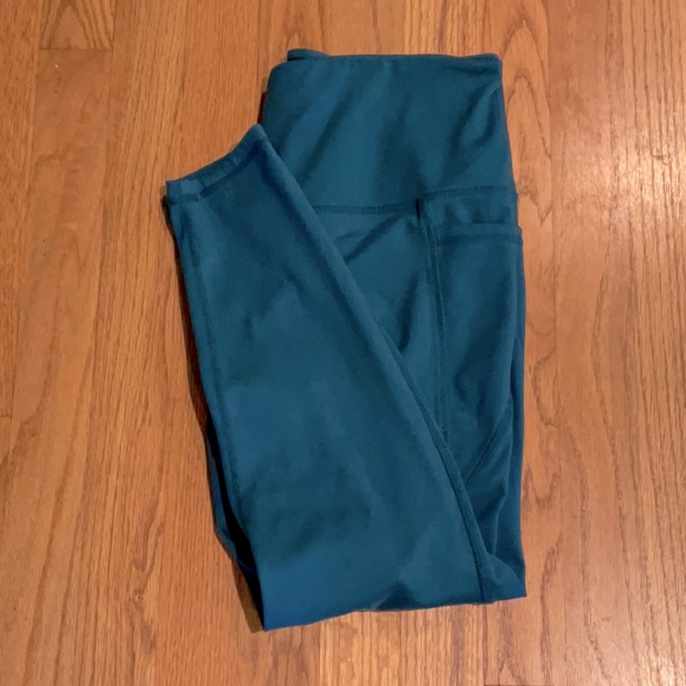 Danskin - PANTS High Rise 7/8 Legging - Inseam 25”- Size L - Teal